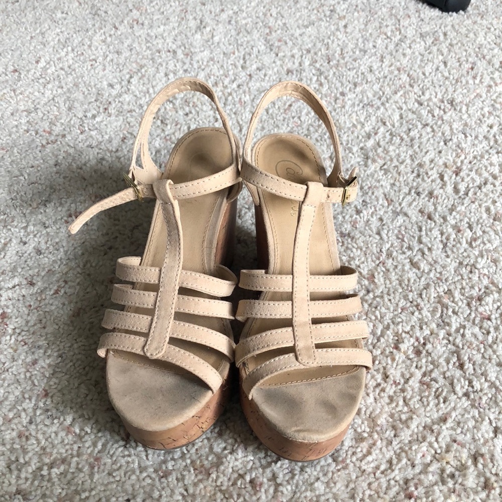 Tan Wedges